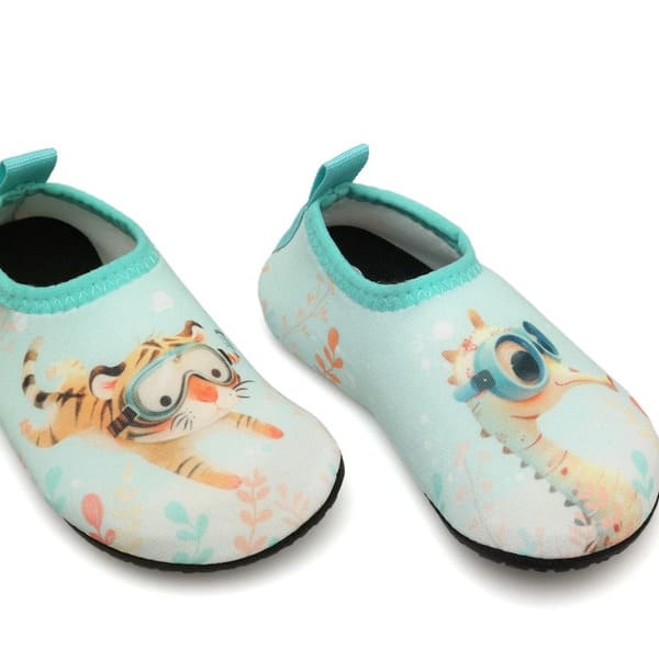 Escarpines de bebé antideslizantes para playa y piscina menta Kiokids - Imagen 2